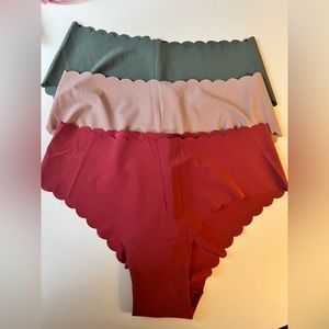 BNWT Victoria’s Secret Seamless Panties